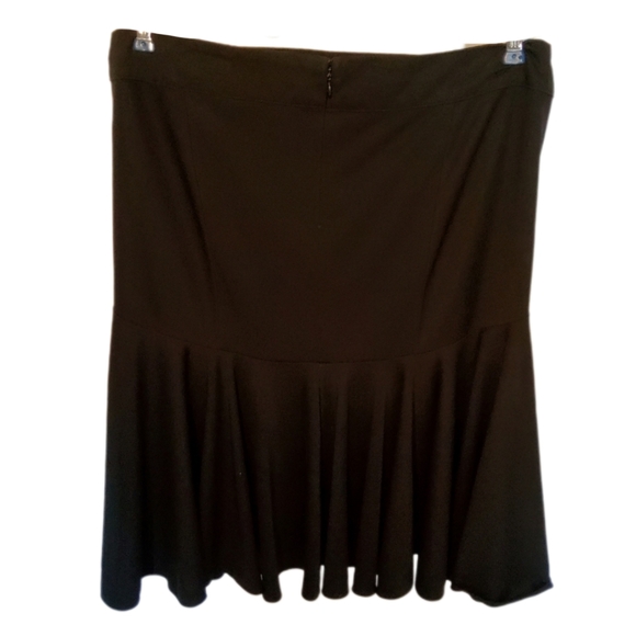 Women's Michael Kors Ruffle Skirt - Picture 12 of 15